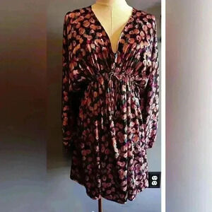 Flying Tomato floral print, v-neck dress with bell sleeves and tie back; size L